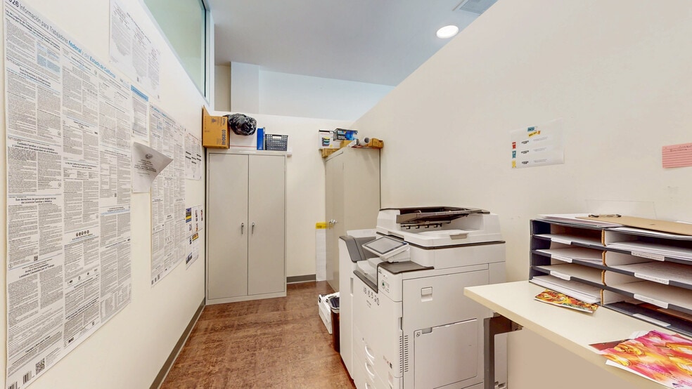 More Photos Of 1909 University Ave, Berkeley Storefront For Sale