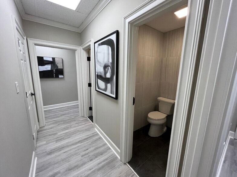 More Photos Of 750 Hammond Dr NE, Atlanta Unknown For Sale