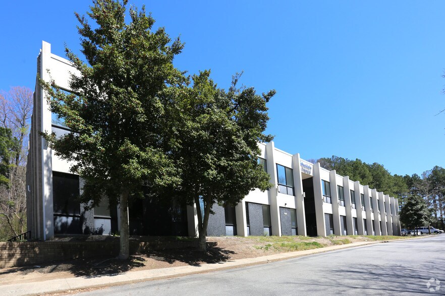 More Photos Of 1 Centerview Dr, Greensboro Unknown For Lease