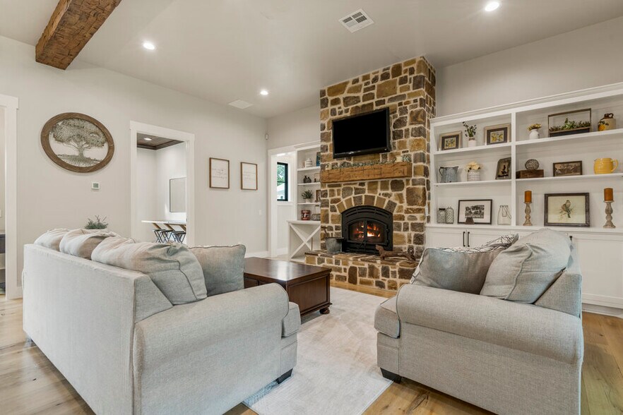 More Photos Of 19501 W 41st St, Sand Springs Specialty For Sale