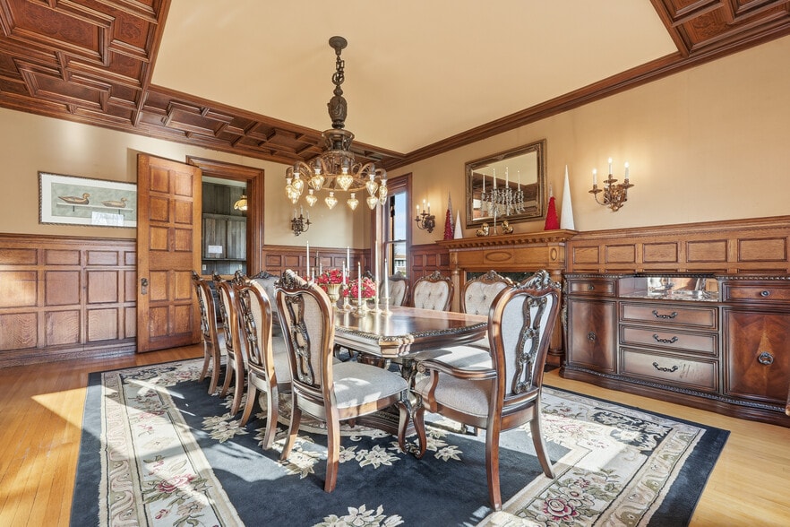 More Photos Of 270 Maple St, Springfield Hospitality For Sale