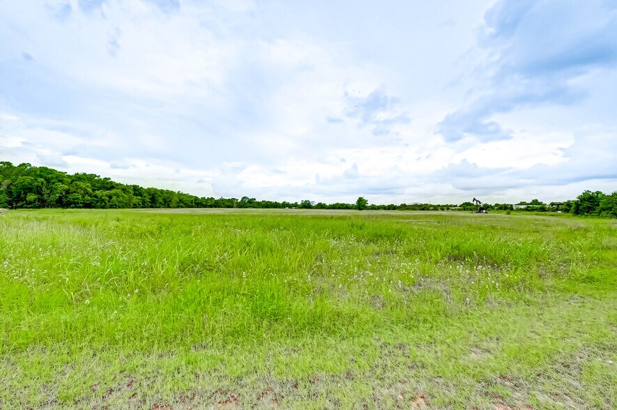 More Photos Of I-10 & Peach Ridge Rd, Brookshire Land For Sale