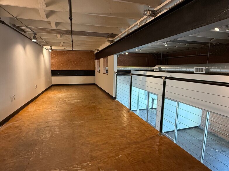 More Photos Of 4000 East Side Ave, Dallas Loft Creative Space For Lease