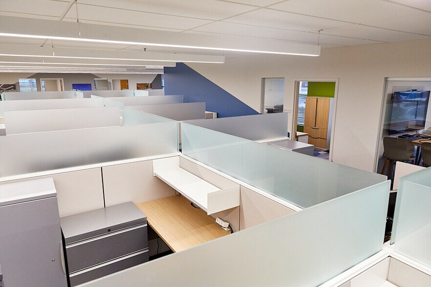 More Photos Of 800 Waterfront Dr, Pittsburgh Office For Lease