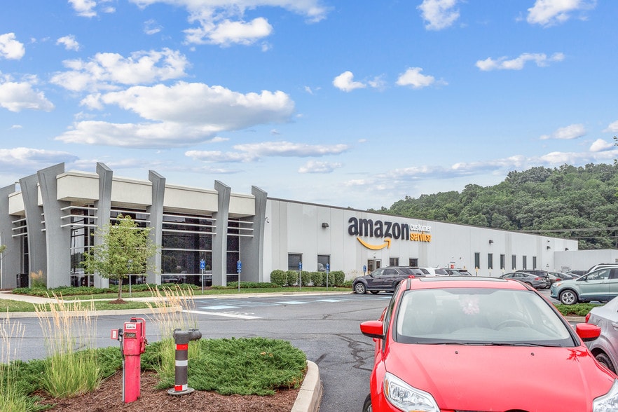 More Photos Of 500 Kinetic Dr, Huntington Office For Sale