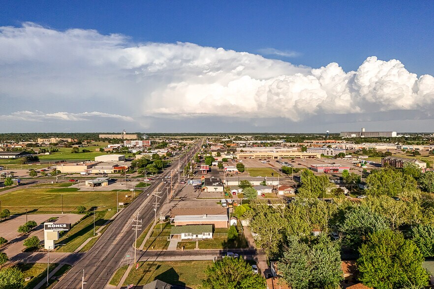 More Photos Of 1319 E 17th Ave, Hutchinson Religious Facility For Sale
