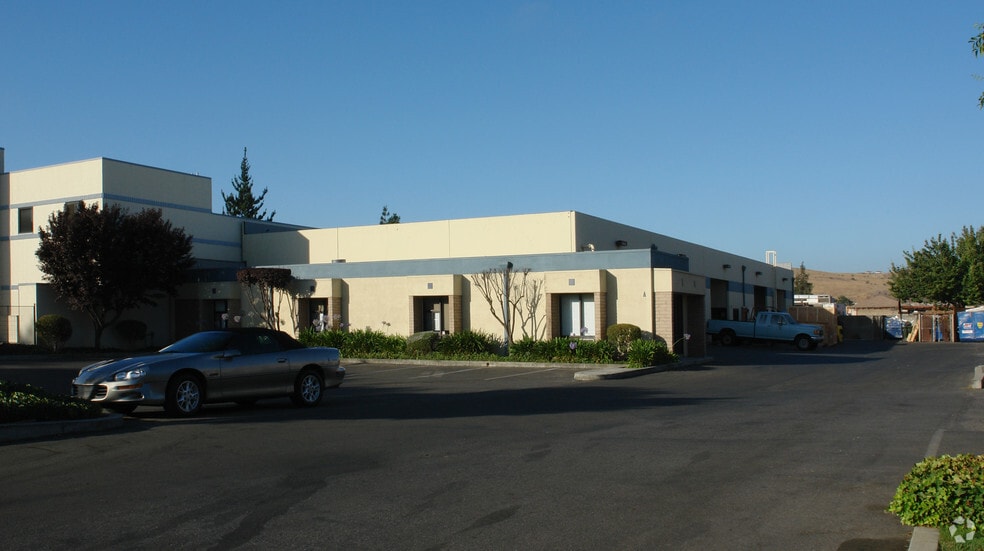 More Photos Of 2885 Aiello Dr, San Jose Warehouse For Sale