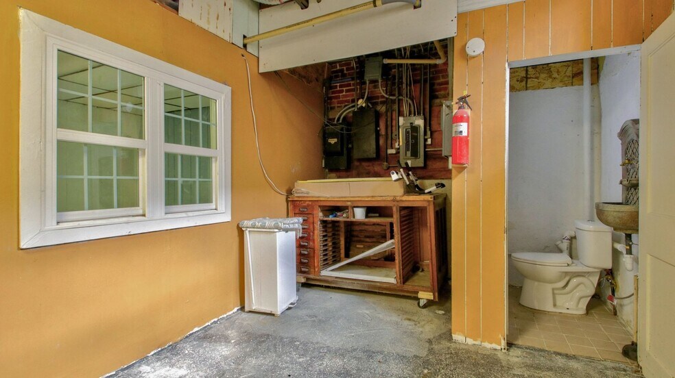 More Photos Of 110 W 2nd St N, Ladysmith General Retail For Sale