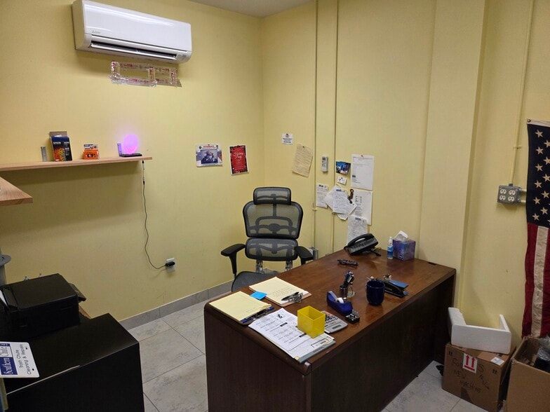 More Photos Of 3772 SW 30th Ave, Fort Lauderdale Industrial For Sale