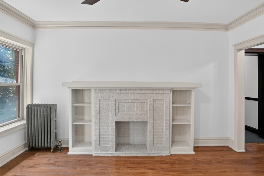 More Photos Of 1528 E 74th Pl, Chicago Apartments For Sale