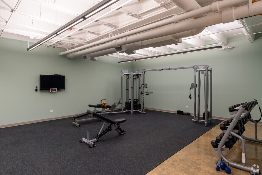 More Photos Of 400 Skokie Blvd, Northbrook Office For Lease