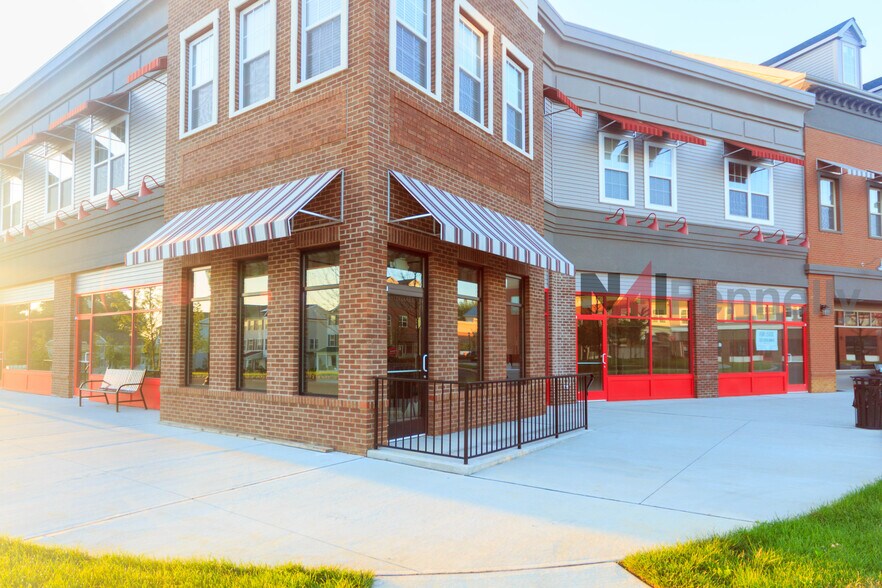 More Photos Of 90-105 Saddle Way, Chesterfield Apartments For Lease