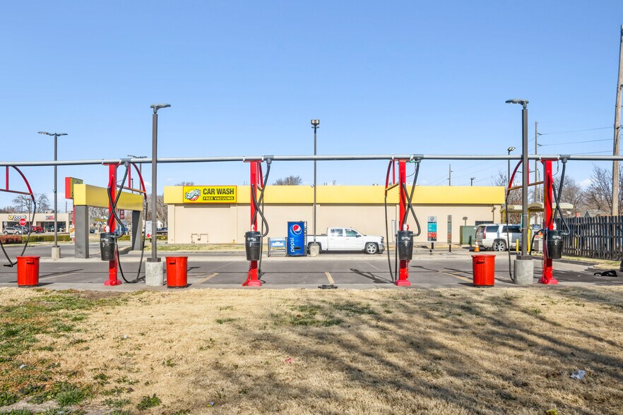More Photos Of 3825 W Maple St, Wichita Carwash For Sale