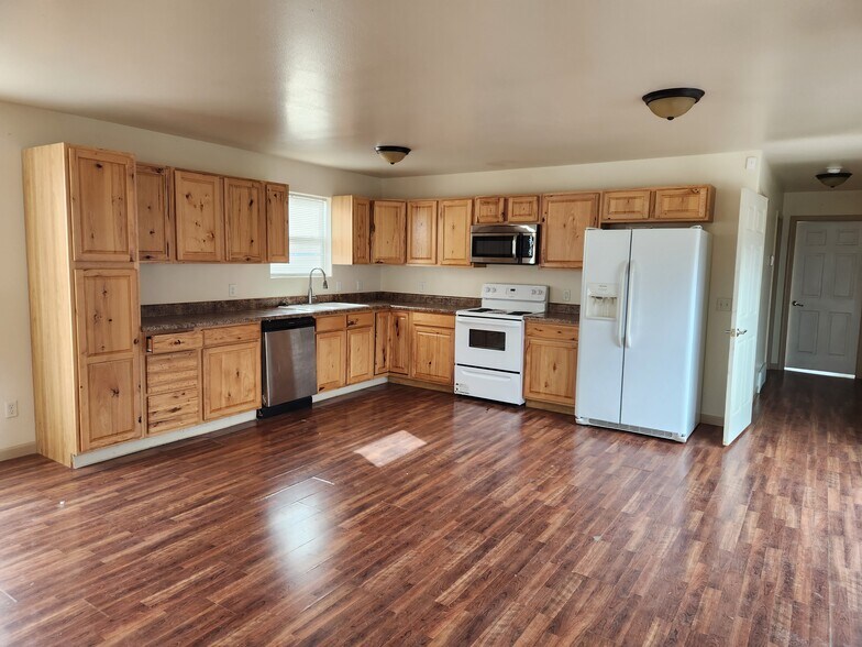 More Photos Of 270 Landmark Ct, Box Elder Apartments For Sale