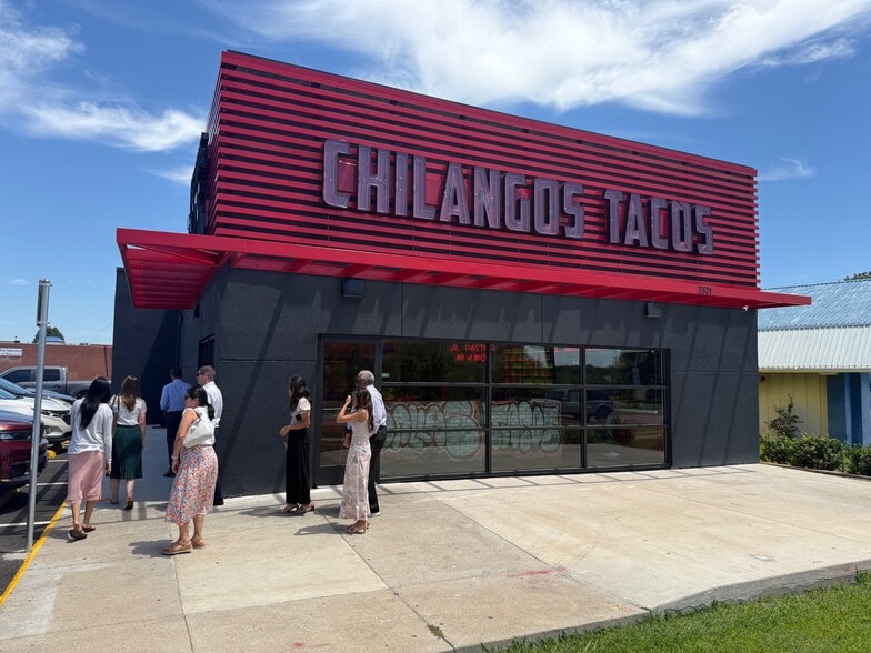 More Photos Of 3321 Walnut St, Garland Fast Food For Sale