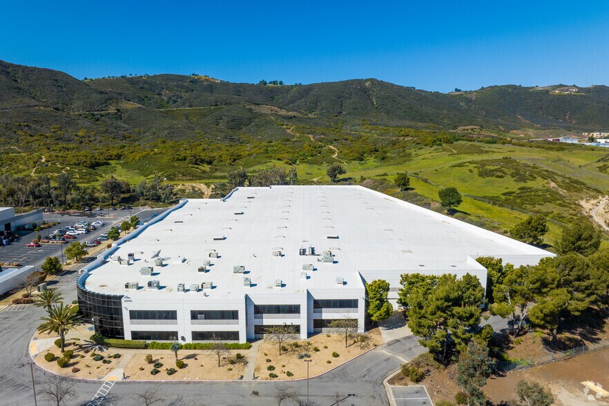 More Photos Of 43195 Business Park Dr, Temecula Warehouse For Lease