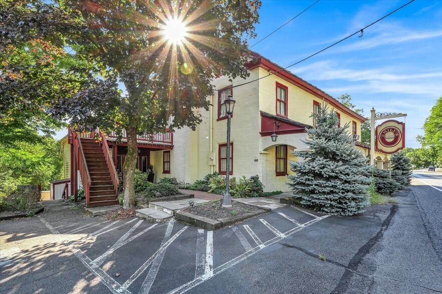 More Photos Of 3790 Morgantown Rd, Mohnton Restaurant For Sale