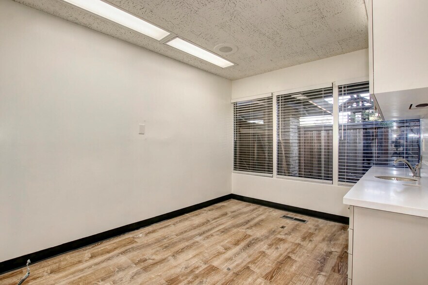 More Photos Of 1901 Watt Ave, Sacramento Medical For Lease