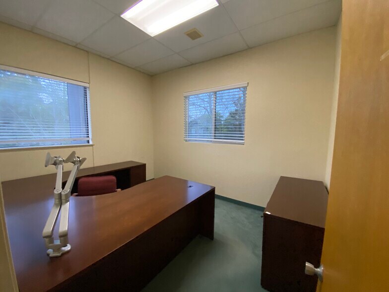 More Photos Of 706-724 5th St, Davis Office For Lease