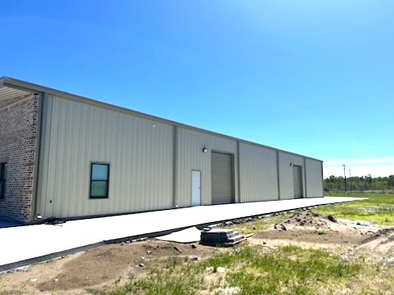 More Photos Of 290 Trinity ln, Gray Land For Lease