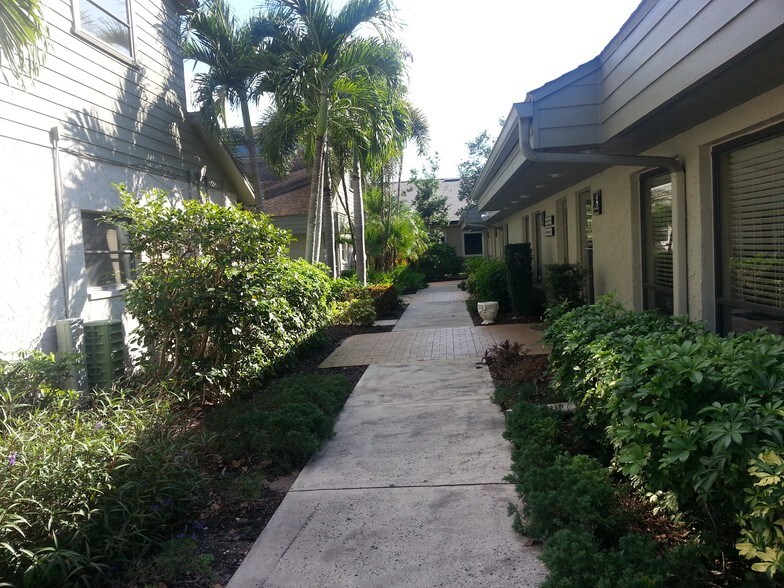 More Photos Of , Fort Myers Office For Sale