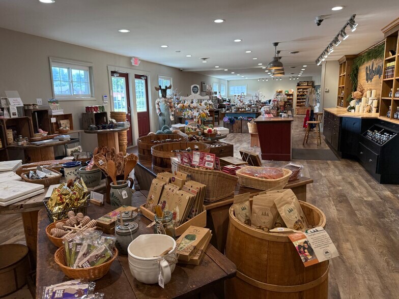 More Photos Of 4578 US Route 7, Pittsford Specialty For Sale