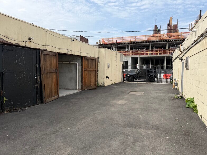 More Photos Of 80 Harrison Ave, Jersey City Light Distribution For Lease