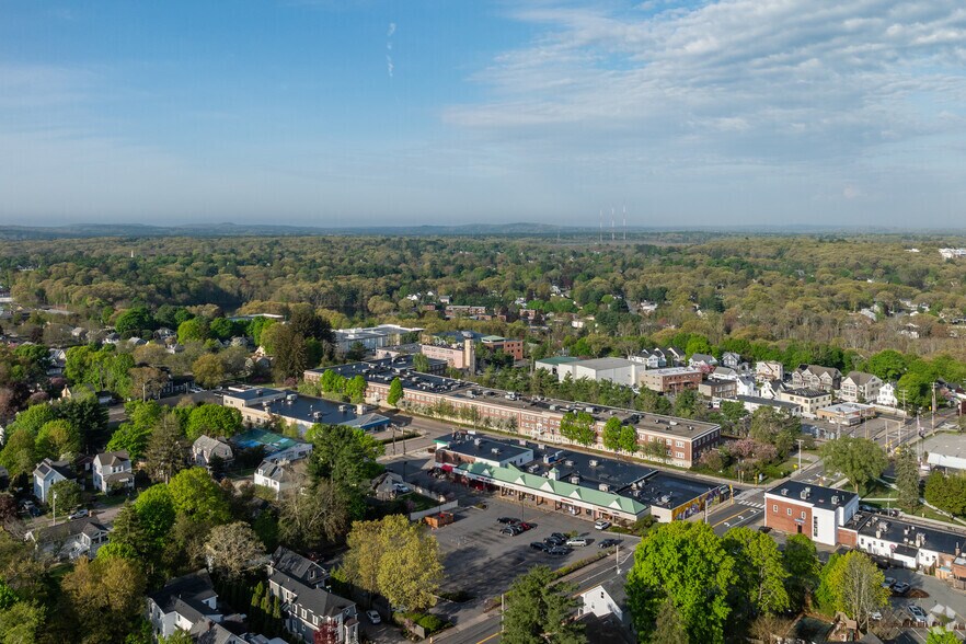 More Photos Of 922-958 Highland Ave, Needham Storefront For Lease