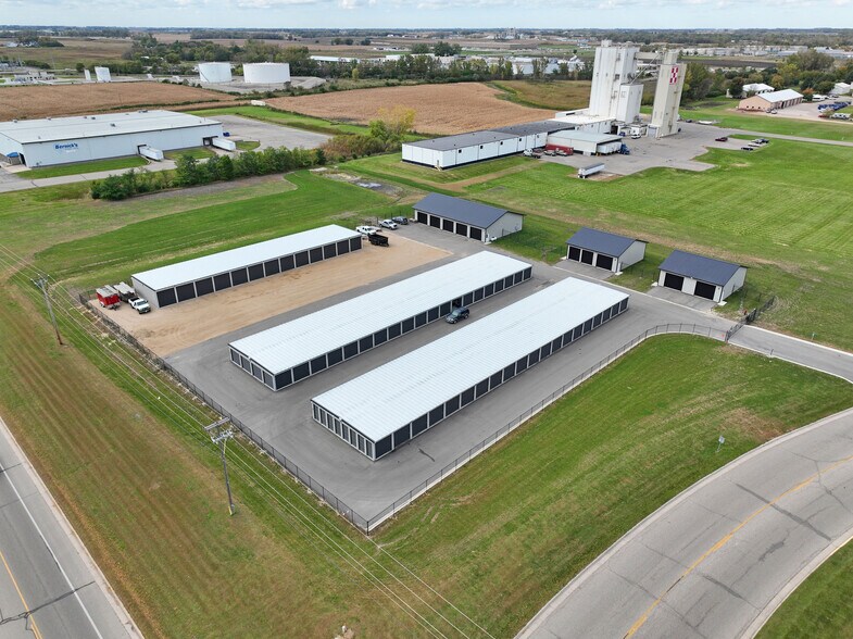 More Photos Of 1802 22nd Street SW, Willmar Self Storage For Sale