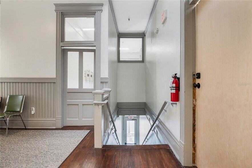 More Photos Of 13 W Pine St, Orlando Storefront Retail Office For Lease