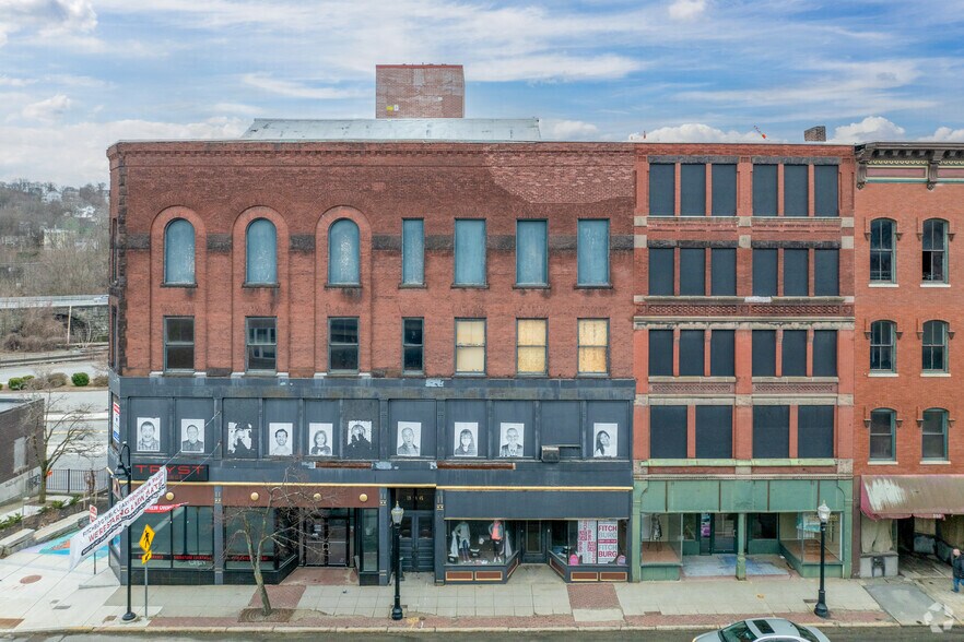 More Photos Of 336 Main St, Fitchburg Coworking Space