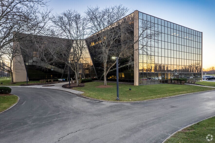 Primary Photo Of 525 Metro Pl N, Dublin Office For Lease