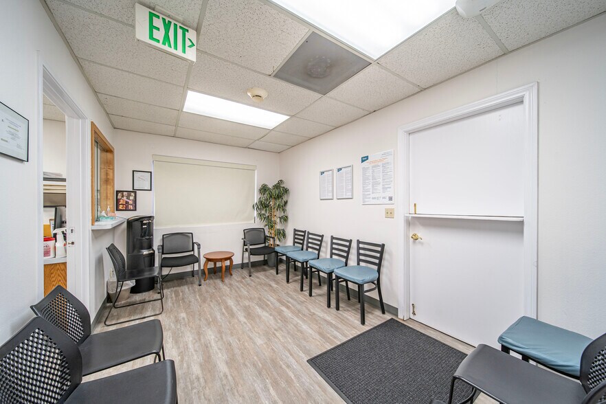More Photos Of 315 E Route 66, Glendora Healthcare For Lease