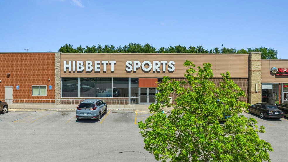 More Photos Of 895-975 W College St, Marshall Unknown For Lease