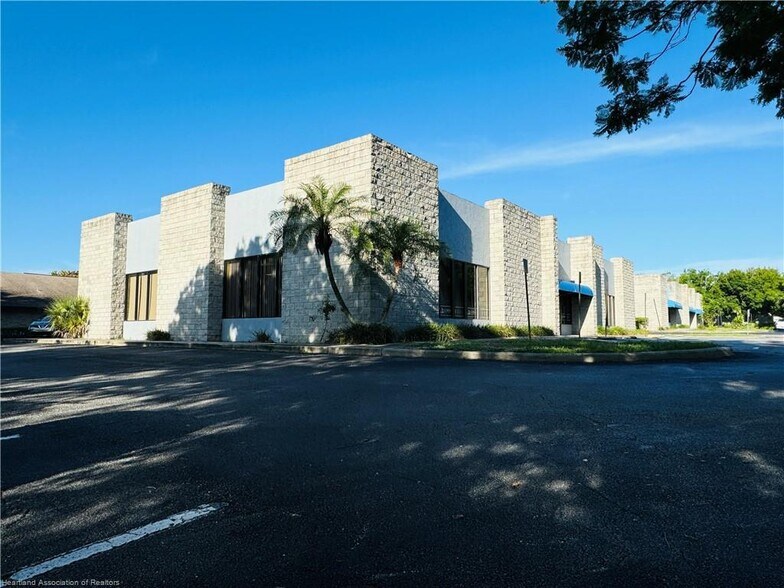 More Photos Of 346 E Royal Palm St, Lake Placid Office For Sale