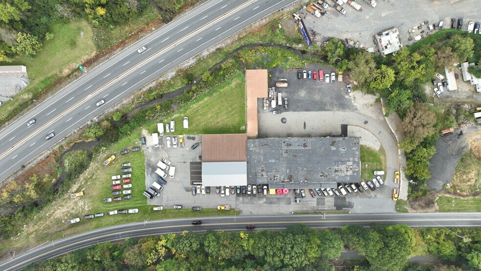 More Photos Of 2300 Wood Ave, Easton General Retail For Sale