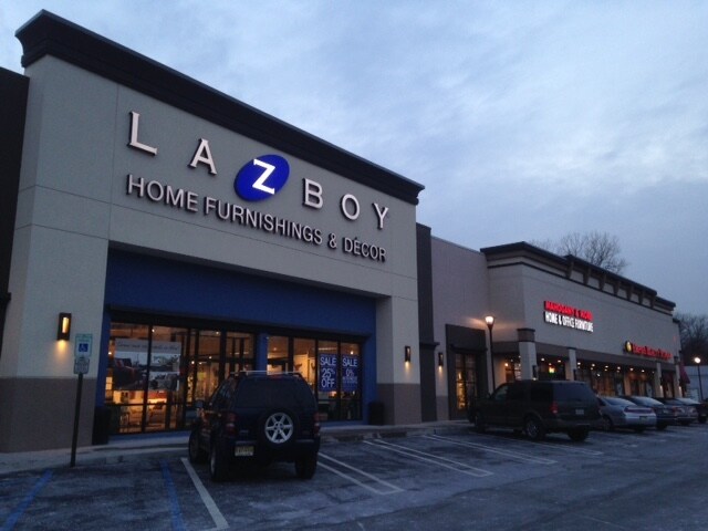 More Photos Of 332 E State Route 4, Paramus General Retail For Lease