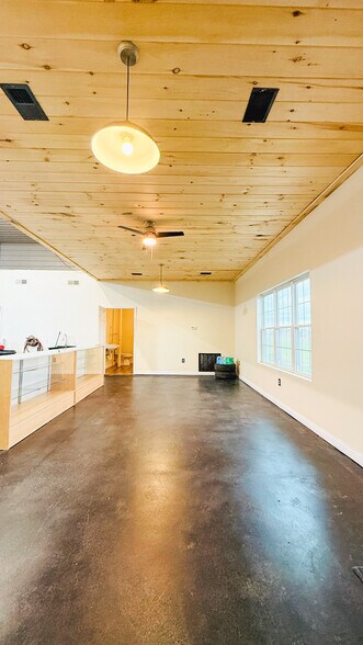 More Photos Of 2424 New Columbia Rd, Campbellsville Carwash For Sale