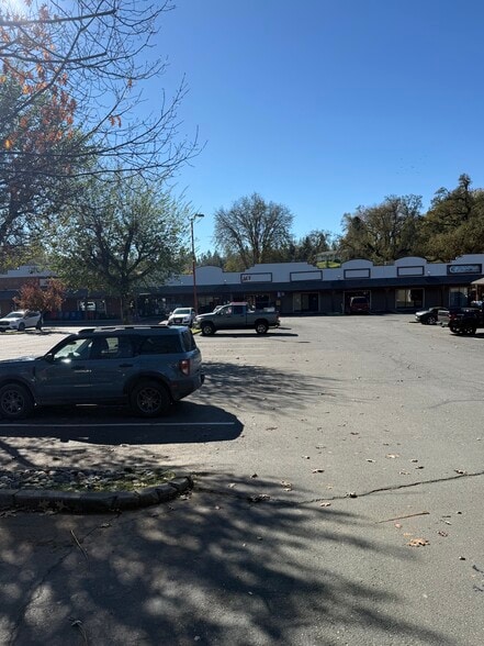 More Photos Of 4570 Pleasant Valley Rd, Placerville Freestanding For Lease