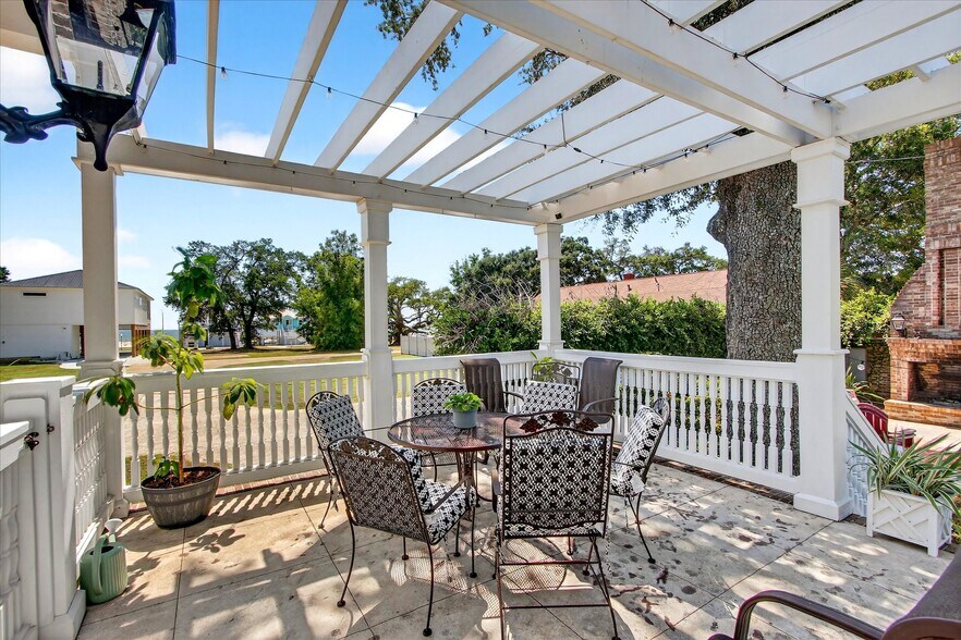 More Photos Of 1611 Glenn Swetman St, Biloxi Specialty For Sale