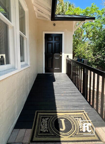 More Photos Of 306 SE Detroit Ave, Stuart Office For Lease