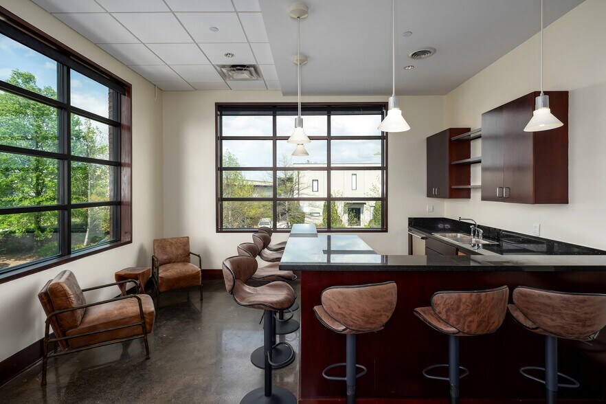 More Photos Of 2900 1st Ave S, Birmingham Office For Lease