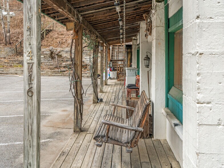 4716 S US 19E Hwy, Newland, NC 28657 Hospitality For Sale