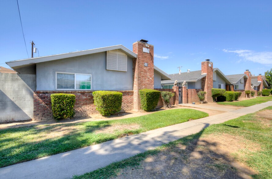 More Photos Of 3357-3365 E Fairmont Ave, Fresno Apartments For Sale