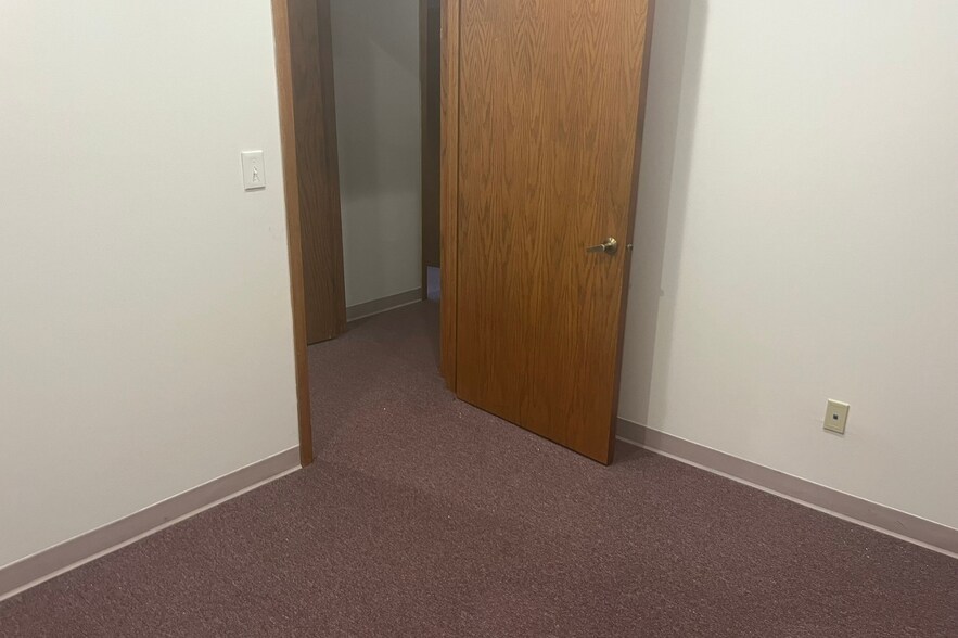 More Photos Of 6200-6250 Excelsior Blvd, Saint Louis Park Office For Lease