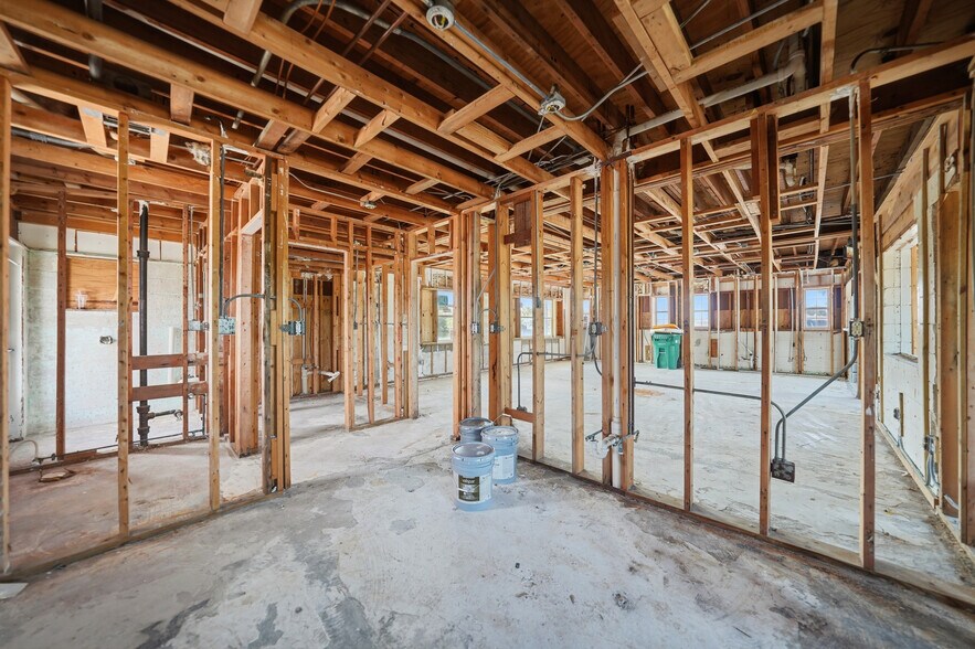 More Photos Of 1261 Beach Rd, Englewood Storefront Retail Residential For Sale