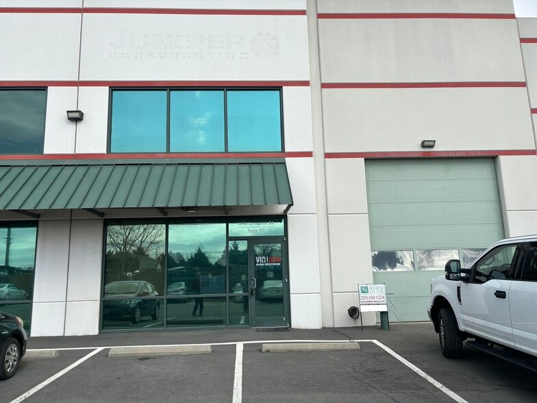 More Photos Of 11900 Livingston Rd, Manassas Warehouse For Sale