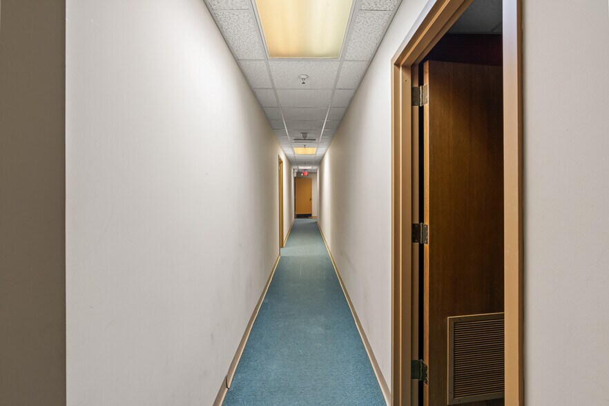 More Photos Of 205 Model Farm Rd, High Point Warehouse For Lease