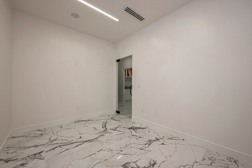 More Photos Of 21392 Provincial Blvd, Katy Medical For Lease