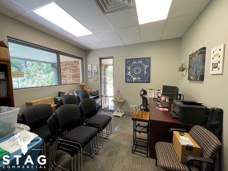 More Photos Of 1716 Scripture St, Denton Office Residential For Lease